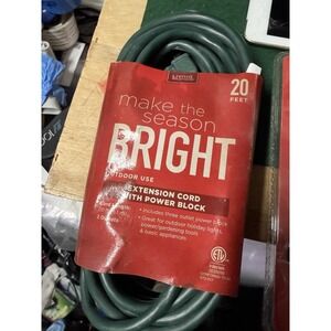 Living Solutions Outdoor Extension Cord 20 ft 3 Outlet Power Block Green